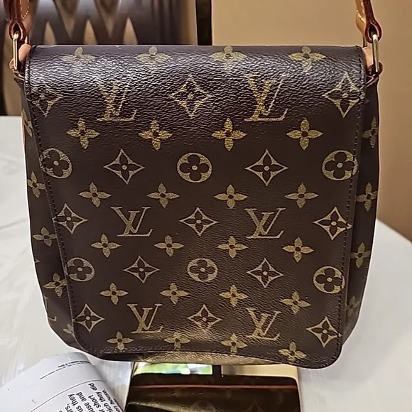 #0040-1111 LOUIS VUITTON MONOGRAM MUSSET SHOULDER BAG - Picture 5 of 12